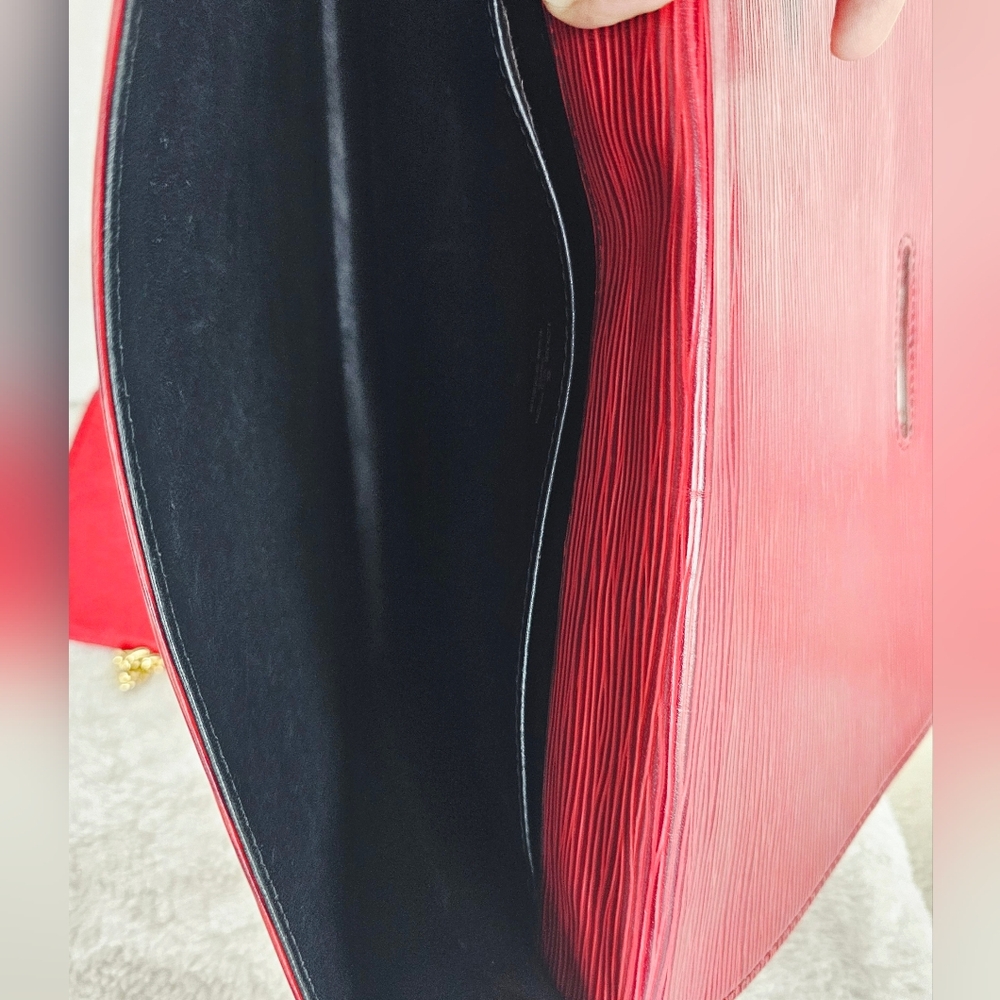 Louis Vuitton Elegant Red Epi Leather Clutch Bag - Picture 12 of 13